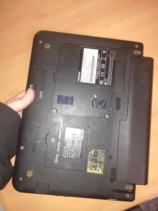 Ordenador Toshiba NB200 Negro