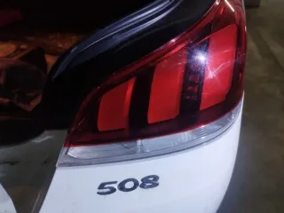 Piloto trasero derecho Peugeot 508