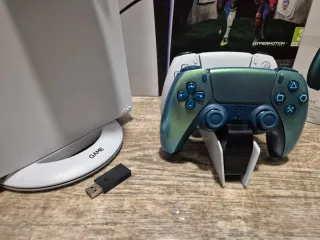 Consola Sony PS5 + Accesorios