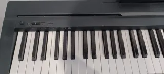 Piano Yamaha P45 B