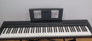 Piano Yamaha P45 B