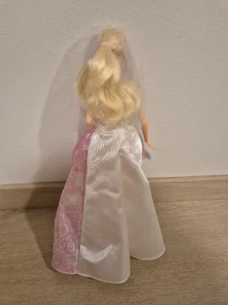 Barbie Novia Vestido Rosa y Blanco