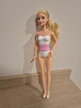 Barbie Novia Vestido Rosa y Blanco