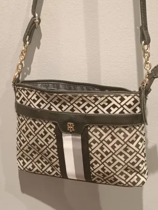 Bolso Tommy Hilfiger mujer negro y gris