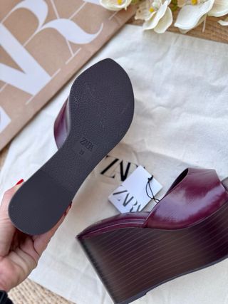 Sandalia plataforma Zara