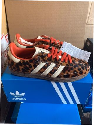 Adidas Samba OG Leopardo Rojo Talla 38
