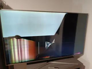 Televisor Samsung Negro y Gris