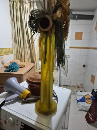 Lámpara de mesa porcelana y madera