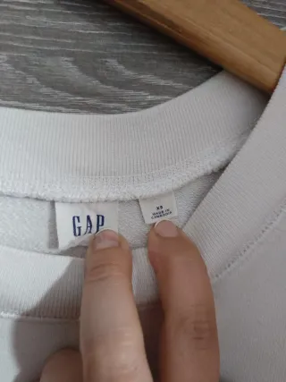 Sudadera GAP Blanca y Roja