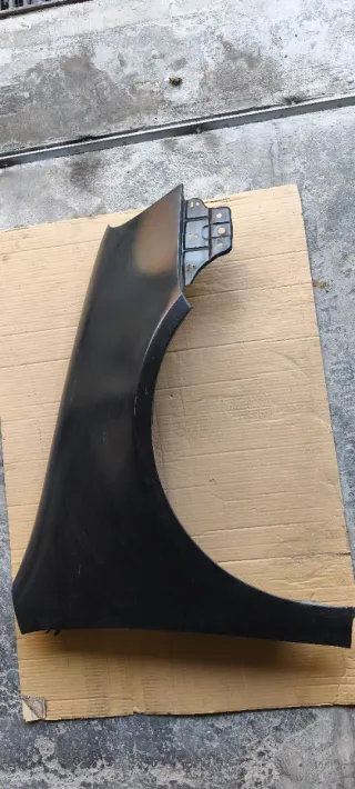 Aleta Derecha VW Golf 2004 Nueva