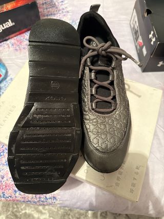 Zapatos Geox grises talla 40