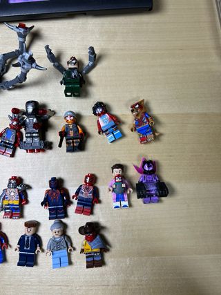 Lego Marvel 22 minifiguras