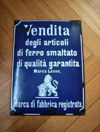 Targa smaltata Marca Leone anni '30