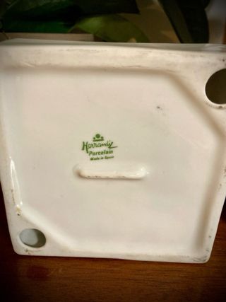 Cenicero de porcelana con diseño floral