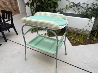 Pack bebé: bañera/cambiador, carro, silla coche