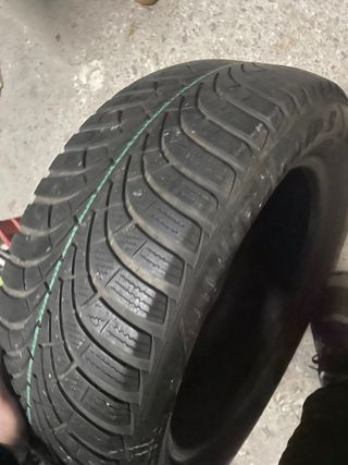 2 Neumáticos