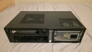 Caja ITX Silverstone ML05B con fuente.