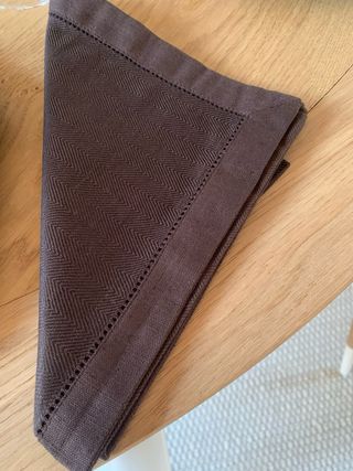 Servilletas Zara Home tela marrón