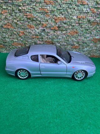Maserati 3200 GT (1998) – Bburago – Escala 1:18