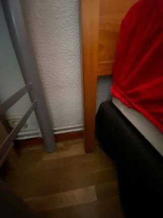 Cabecero  cama de madera de pino maciza.