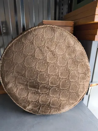 Cojín de plumas vintage alta calidad buen estado