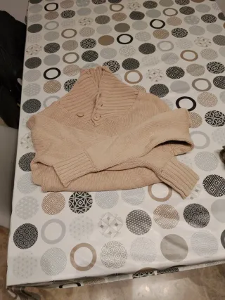 Jersey cuello alto beige talla M