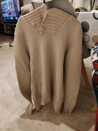 Jersey cuello alto beige talla M