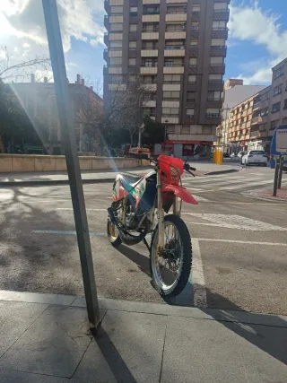 Careta y guardabarro Honda rojo