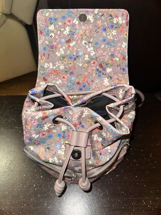 Mochila Parfois floral multicolor