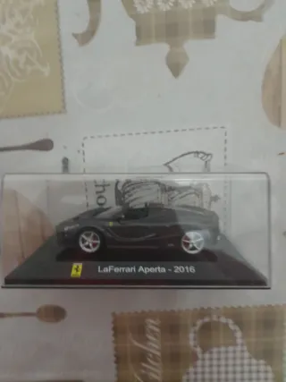 Coche miniatura LaFerrari Aperta 2016