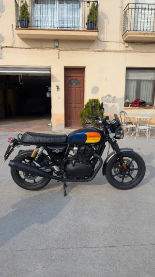 Royal Enfield Interceptor 650 ABS Barcelona Blue