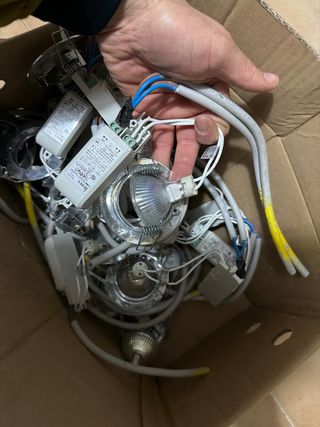 Stock materiale elettrico faretti