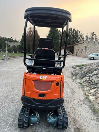 Miniexcavadora 1.800 kg nueva diesel