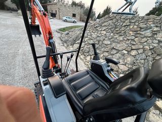 Miniexcavadora 1.800 kg nueva diesel