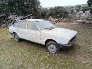 Chrysler 150 para piezas puerta 25€