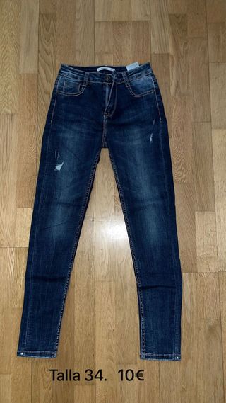 Pantalón vaquero pitillo  Talla 34