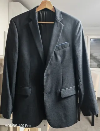 Traje (Americana 48, Pantalón 42) gris