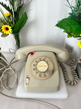 Teléfono antiguo años 70 beige