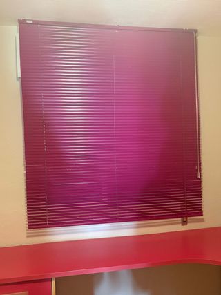 Persiana veneziana in alluminio viola