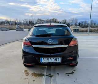 Opel Astra 2005 GTC Enjoy 1.6 16V 105 CV / 77 kW