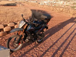 Moto Keeway TX 125 Enduro Negra/Gris