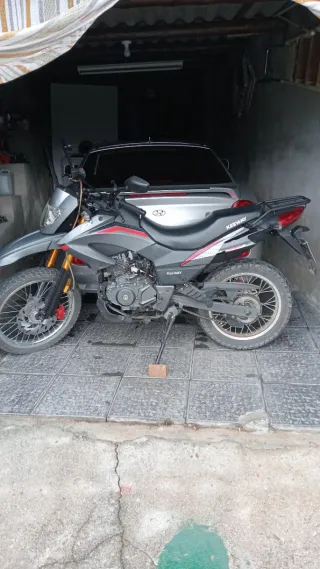 Moto Keeway TX 125 Enduro Negra/Gris