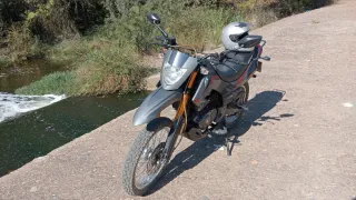 Moto Keeway TX 125 Enduro Negra/Gris