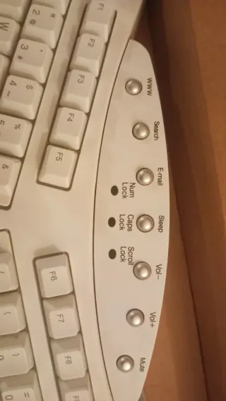 Teclado Ergonómico Beige