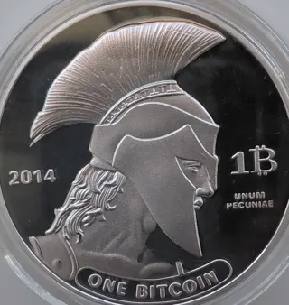 Moneda conmemorativa Titan Bitcoin 2014.