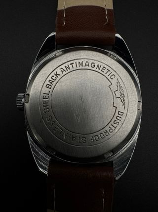 Reloj Astral Antichoc Fecha Marrón Naranja