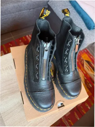 Botas Dr. Martens cremallera negras T40