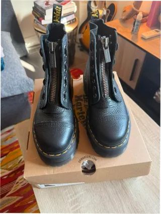 Botas Dr. Martens cremallera negras T40