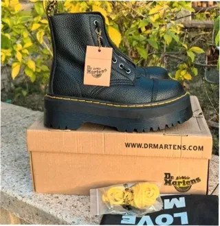 Botas Dr. Martens Talla 39 Negras