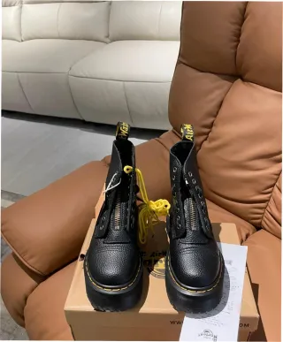 Botas Dr. Martens Talla 38 Negras